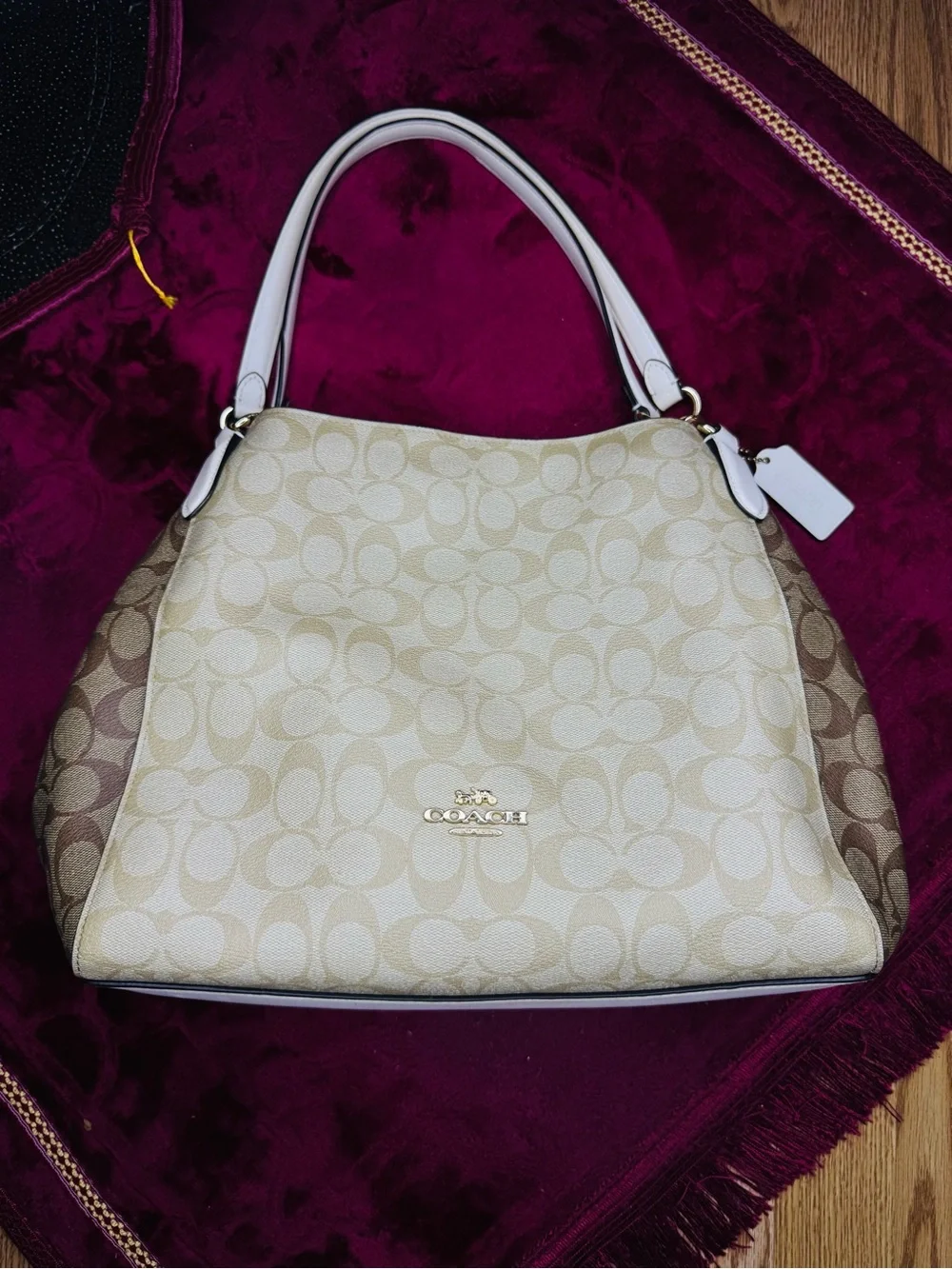 Coach Edie 31 hobo Shoulder Bag in Signature Jacquard